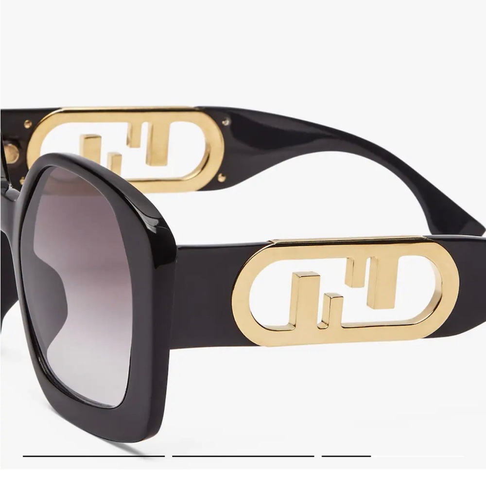 Fendi O’local black sunglasses Authentic 100%